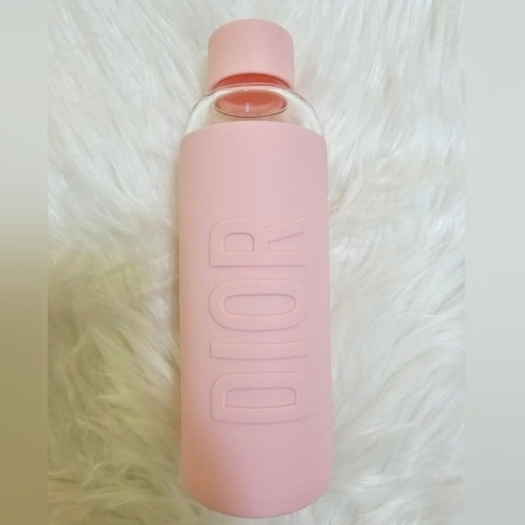 Dior Bottle Pink - Picture 2 of 7